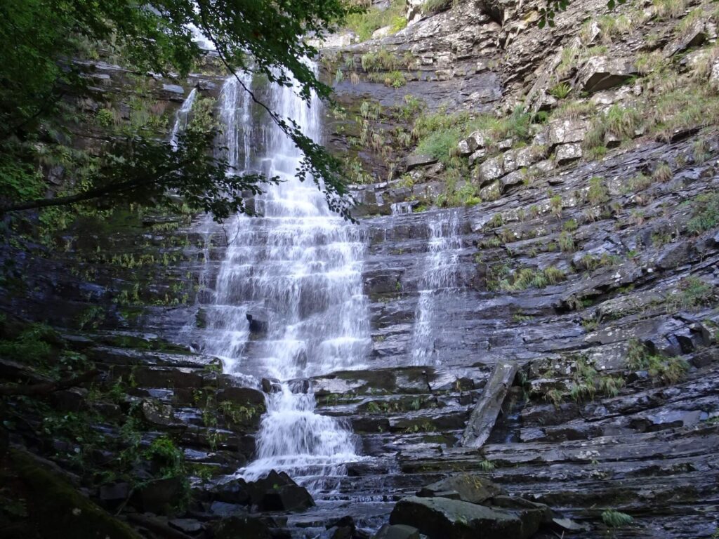 Cascata Acqua Caduta